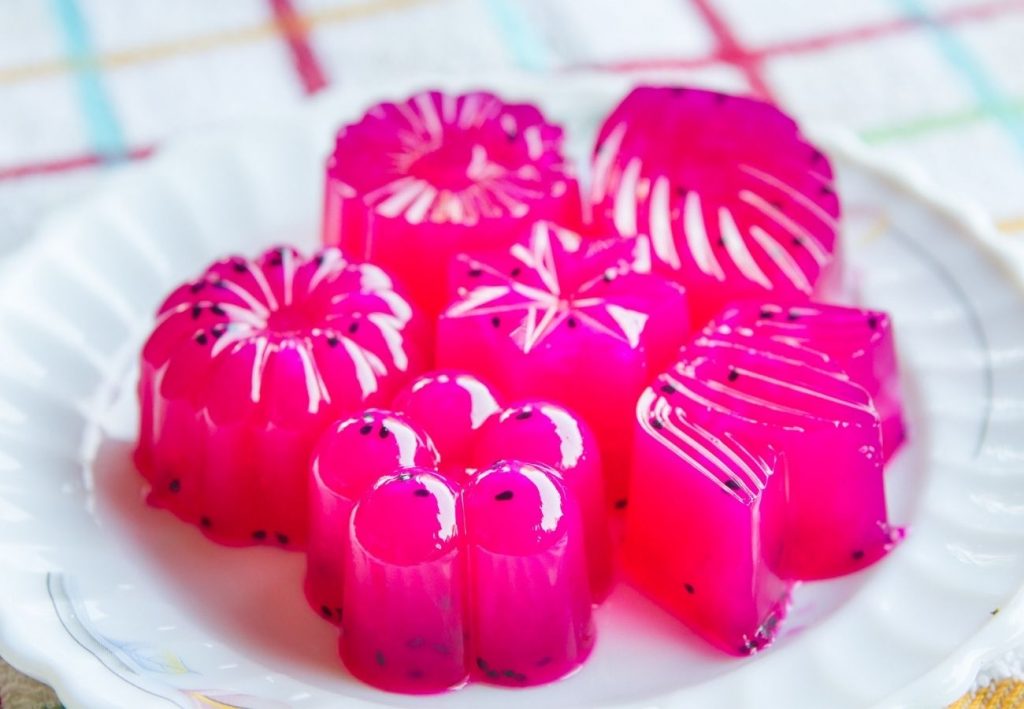 Agar-agar for vegan weed gummies